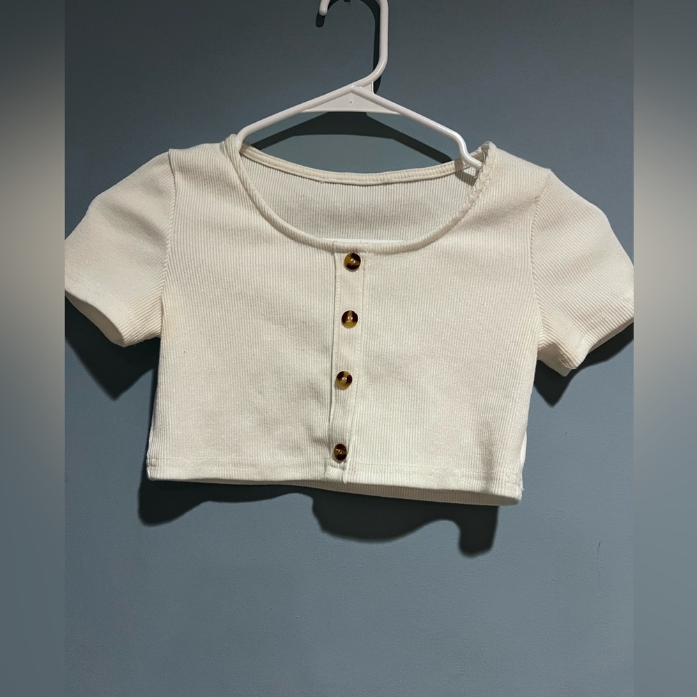 cute white spring/summer crop top bundle